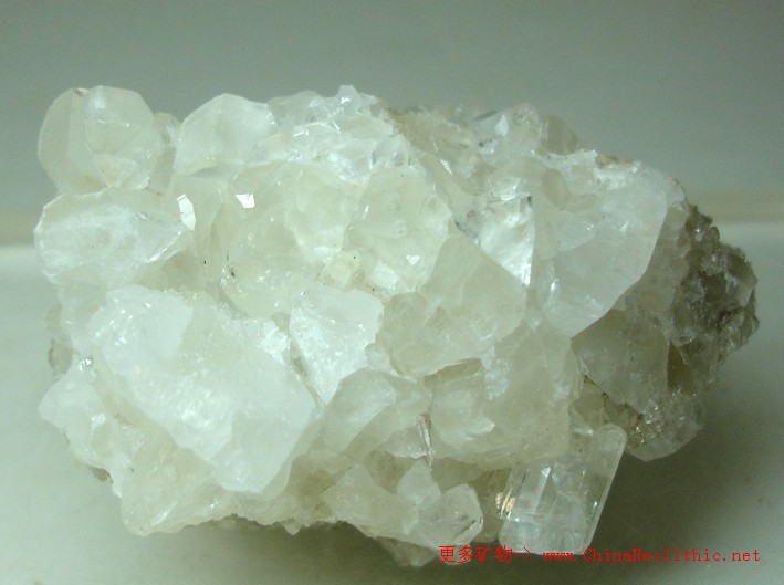 >> 矿物图片 >> 硬硼钙石-colemanite