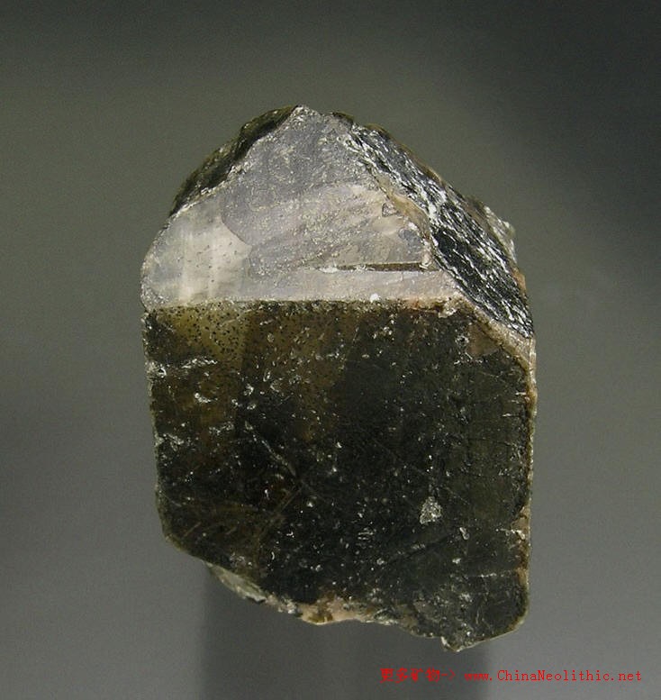 矿物图片钙铁辉石hedenbergite