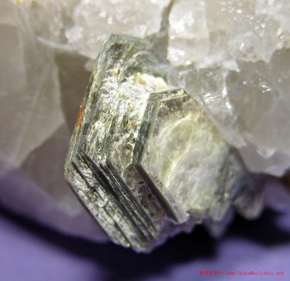 >> 矿物图片 >> 白云母-muscovite