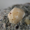 Leucite6551