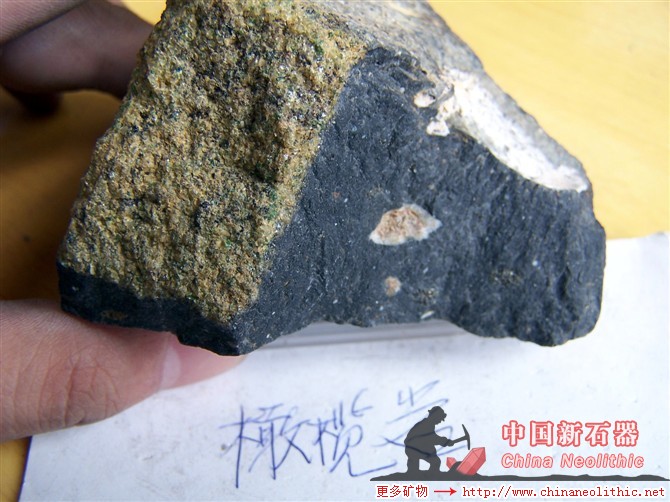 >> 岩石:橄榄岩-peridotite