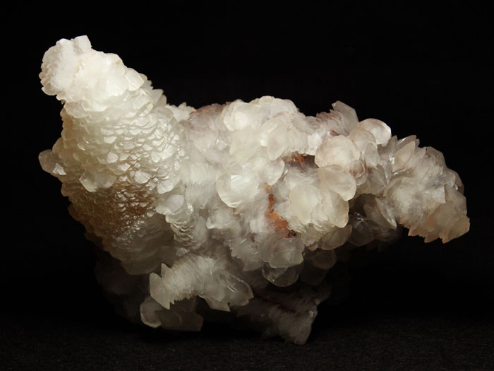 Light red calcite stacks together like a cock, mineral specimens crystallizing raw ore,Calcite