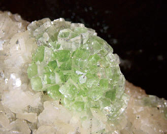 One of the apophyllite “disco balls” in situ in the the first pocket in 2001. S. Makki photo.