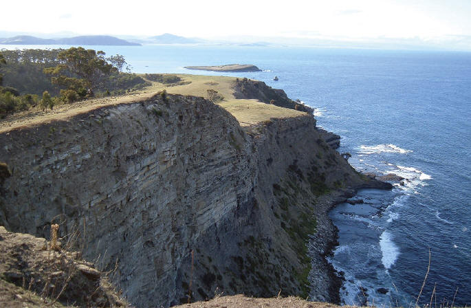 Tasmania landscapes - The Neck Beach, Bruny Island (upper photo) and Maria Island (lower photo). E. Aheimer photos.