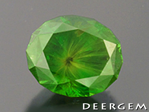 石榴石家族—翠榴石Demantoid