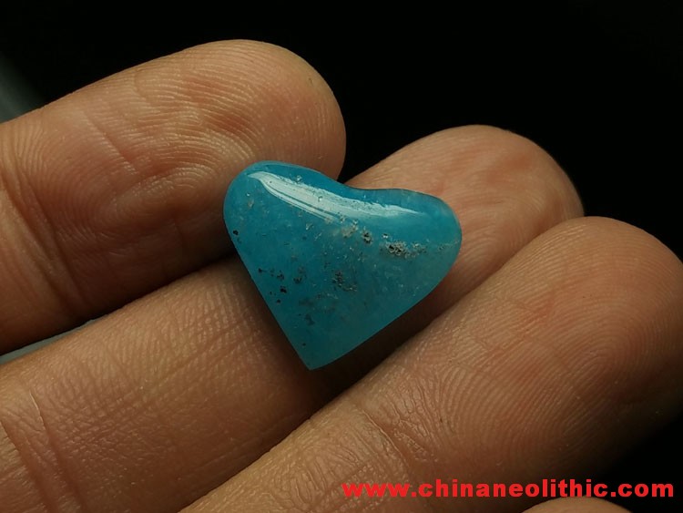 The sky is blue ice transparent hemimorphite Gemstone Pendant pendant love peach,Hemimorphite