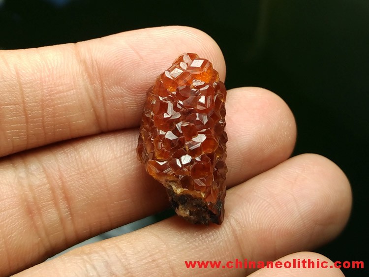 The gem grade manganese aluminum garnet Fanta stone and brown crystal stone ore symbiotic specimens,Garnet,Quartz