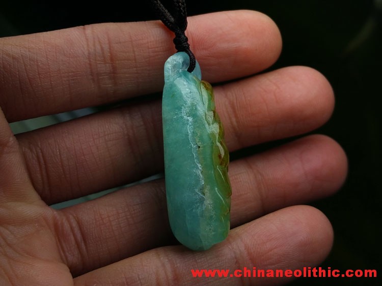 The sky blue ice hemimorphite gem carved pieces of chocolate carved totem bat pendant Pendant,Hemimorphite