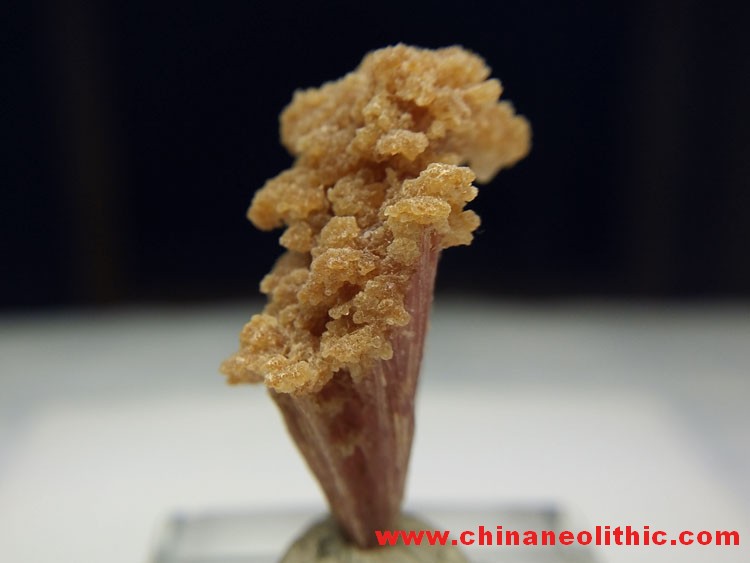 Hubei rare minerals inesite mushroom mineral specimens,Inesite