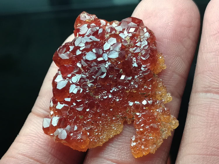 No root floating plate manganese aluminum garnet gem mineral cluster crystal crystal specimens,Garnet