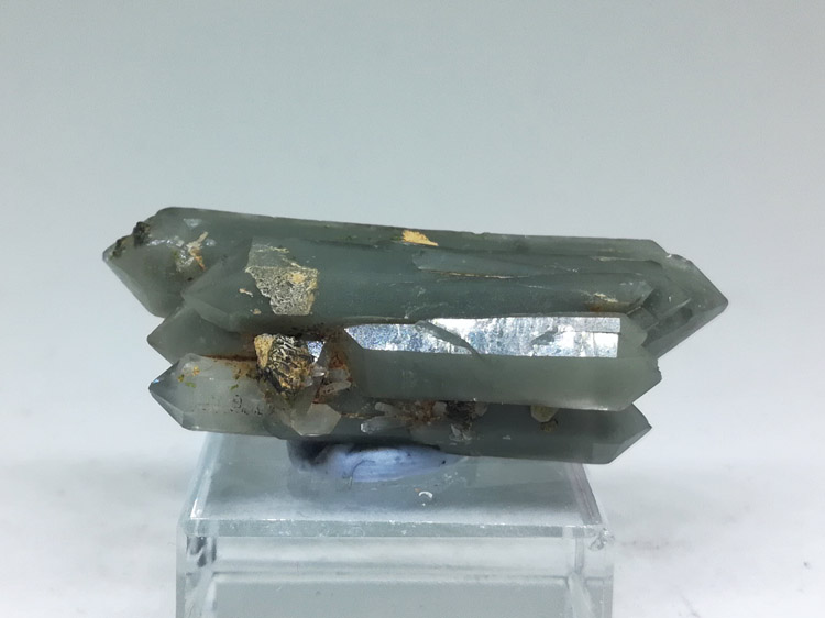 Green green crystal quartz crystal cluster aggregation and epidote mineral crystal specimens gem sto,Quartz