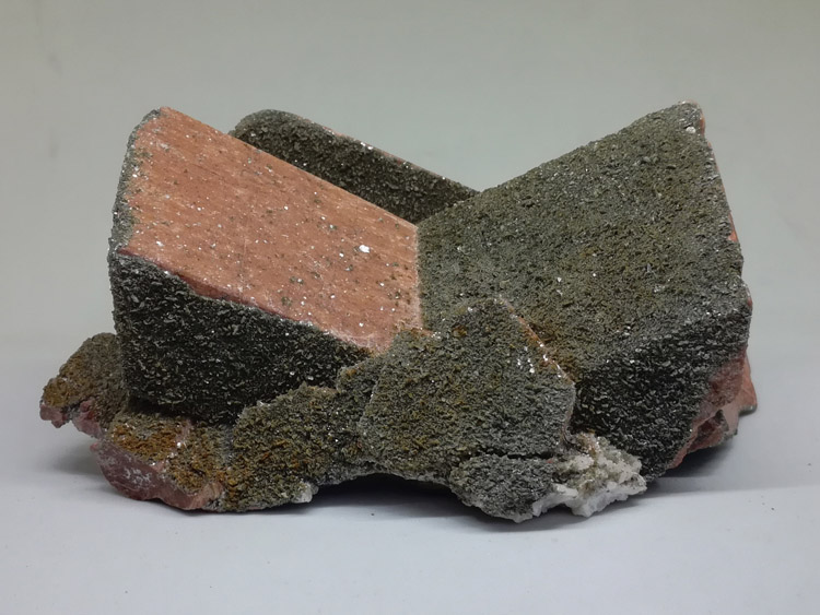 Fine large Twinning K-feldspar double crystal associated mica mineral crystal stone ore samples,Feldspar,Mica