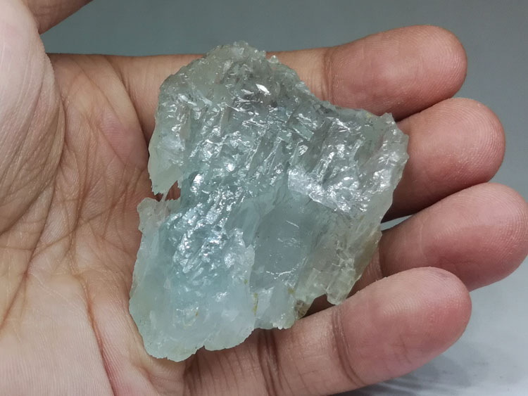 China Fujian new light blue Topaz gem stone ore minerals crystal specimens,