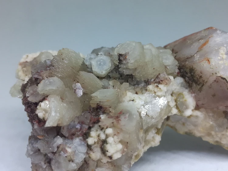Fujian new Chinese produced Amethyst and calcite mineral flake crystal specimens stone ore,Quartz,Calcite