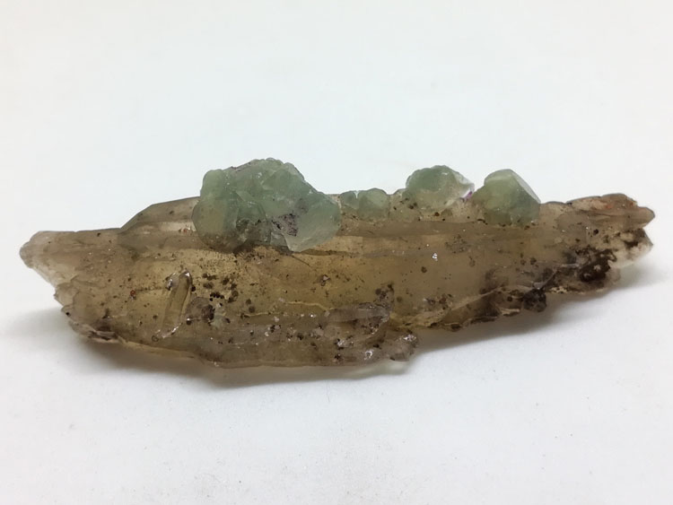 China Fujian produced complete root floating green minerals and unknown unknown mineral crystal,Quartz