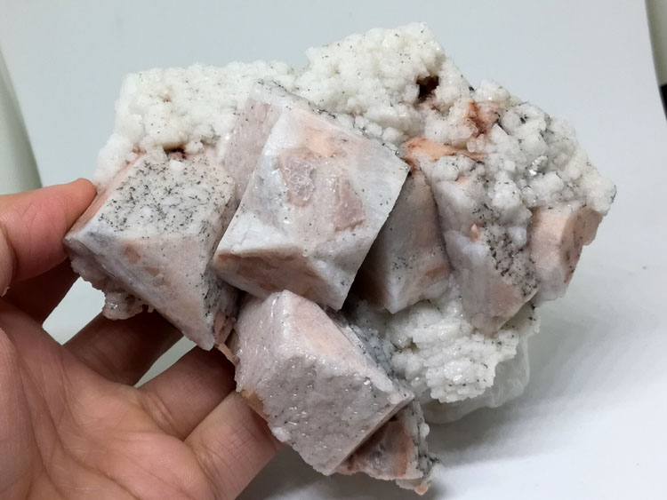 Pink K-feldspar and crystal garnet mineral crystal specimens stone ore,Garnet,Quartz,Feldspar