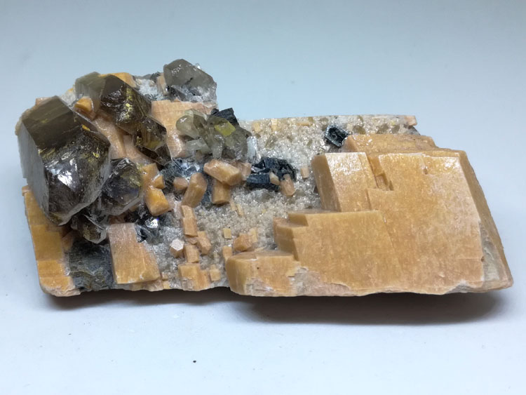 Fujian topaz, fluorite, potassium feldspar mineral crystal gem stone ore samples,Topaz,Quartz,Fluorite,Feldspar,Quartz