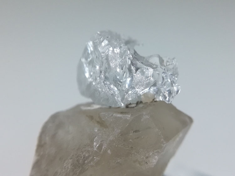 Fujian new karst shape Topaz and Smoky Quartz mineral crystal gem specimens stone ore materials,Topaz,Quartz