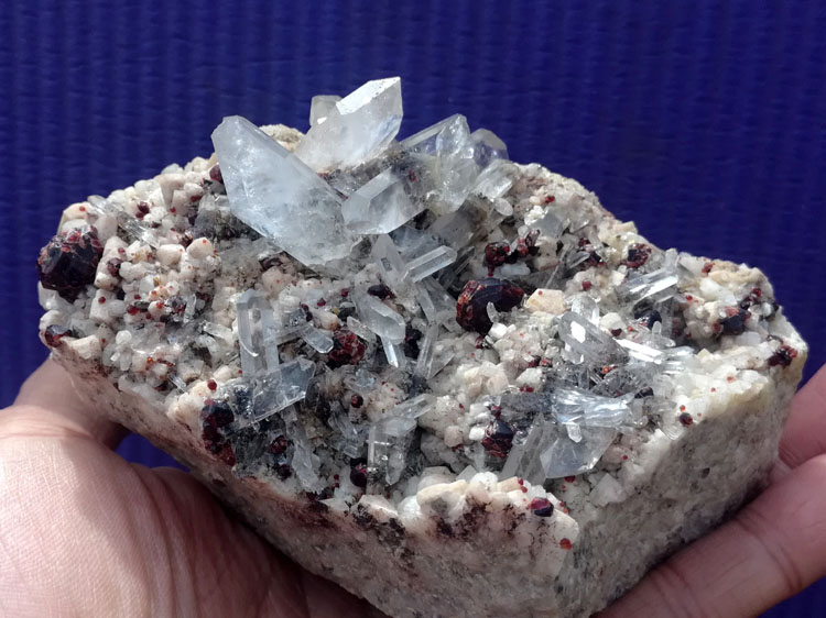 Rare white transparent quartz and spessartite garnet mineral crystal gem stone stone ore samples,Garnet,Quartz,Feldspar