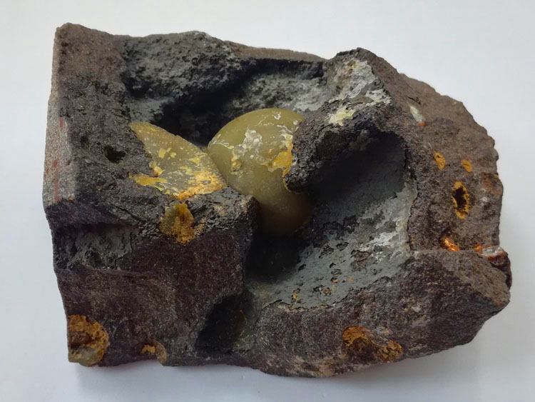 Fujian new unknown mineral ball, the suspect is Wavellite ! Mineral crystal stone ore samples,