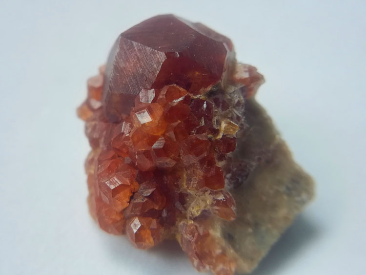 crystal manganese aluminum garnet ore stone stone specimens of Fanta,Garnet