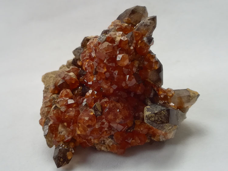 Fanta gem garnet Spessartine and Citrine smoky quartz mineral gem stone ore samples,Garnet,Quartz