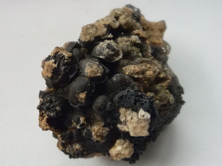 Spherical Black Unknown Minerals and Quartz Ore Symbiotic Minerals Specimens Crystal Gemstone Raw Or,Quartz