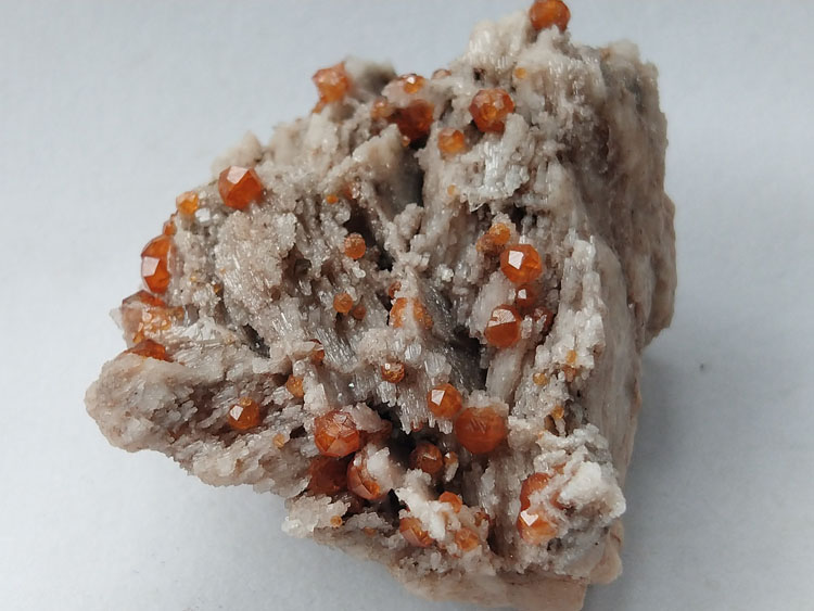 Crystal Cluster of manganese-aluminum garnet spessartine and Albite Symbiotic Mineral Specimens,Garnet,Feldspar