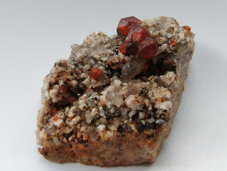 Manganese-aluminum Garnet Spessartine,Quartz,Feldspar Mineral Specimens Mineral Crystals Gem,Garnet,Quartz,Feldspar