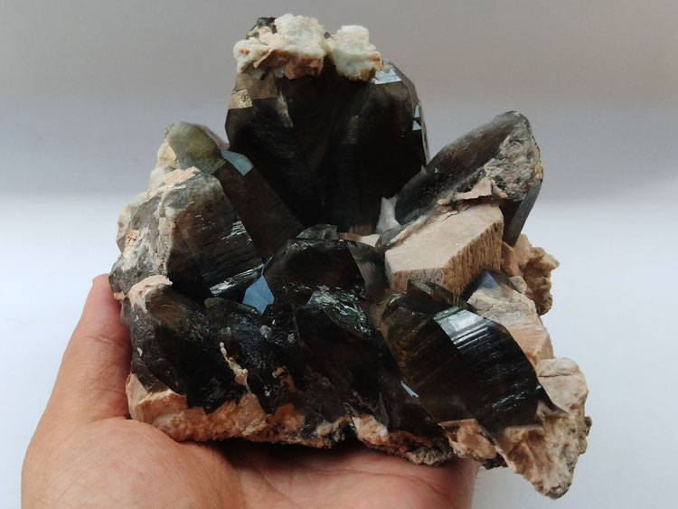 Smoky Quartz Black Quartz Symbiotic Microplagioclase Albite Symbiotic Mineral Specimens Crystal Clus,Quartz,Feldspar,Pyrites