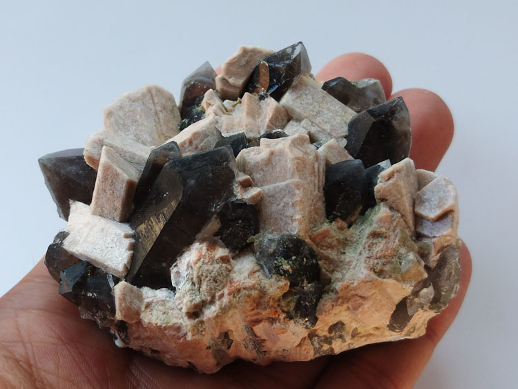 Smoky Quartz Black Quartz Symbiotic Microplagioclase Symbiotic Mineral Specimens Crystal Clus,Quartz,Feldspar