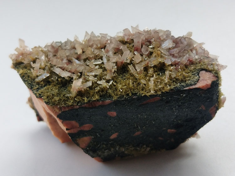 Laumontite,Epidote,Feldspar Orthoclase Microcline Mineral Specimens Mineral Crystals Gem Materials,Laumontite,Epidote,Feldspar