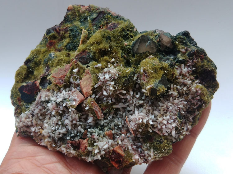 Laumontite,Epidote,Smoky Quartz,Feldspar Mineral Specimens Mineral Crystals Gem Materials,Laumontite,Epidote,Feldspar,Quartz