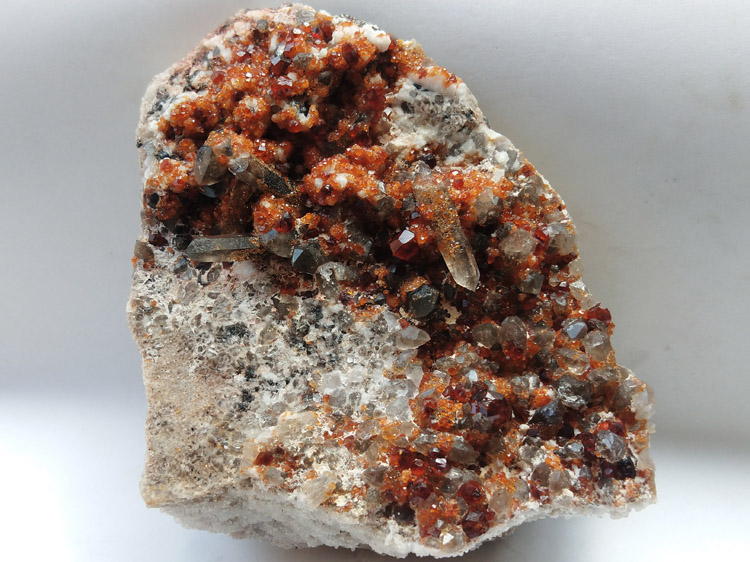 Manganese-aluminum Garnet Spessartine,Smoky Quartz,Opal Mineral Specimens Mineral Crystals Gem,Garnet,Quartz,Opal