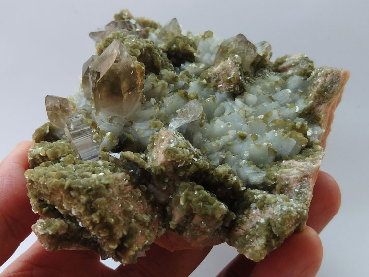 Green Mica,Smoky Quartz,Microcline Albite Feldspar Mineral Specimens Mineral Crystals Gem Materials,Mica,Quartz,Feldspar