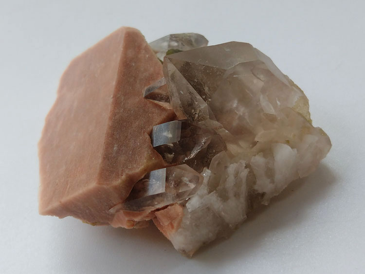 Microcline Albite  Feldspar,Smoky Quartz Mineral Specimens Mineral Crystals Gem Materials,Feldspar,Quartz