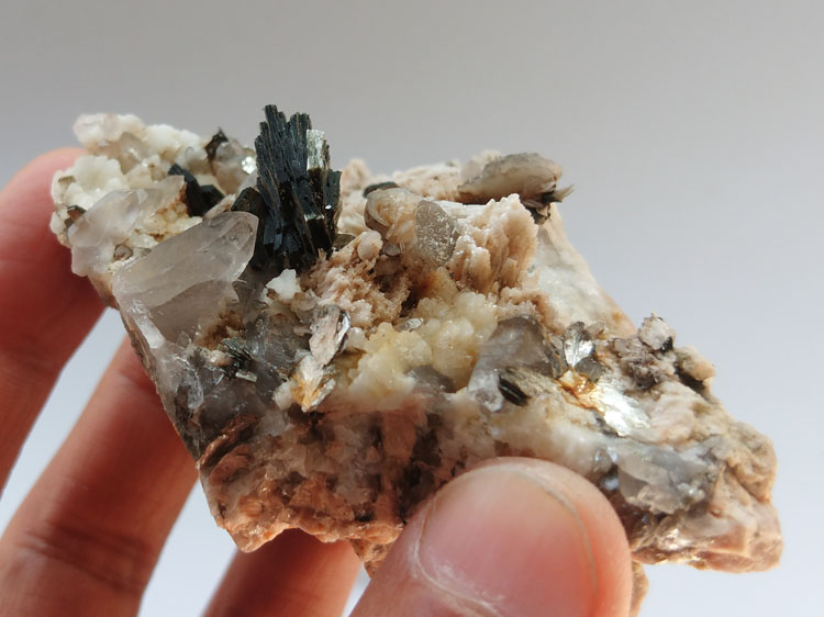 Muscovite or Biotite Calcite Smoky Quartz Mineral Specimens Mineral Crystals Gem Materials,Mica,Calcite,Quartz