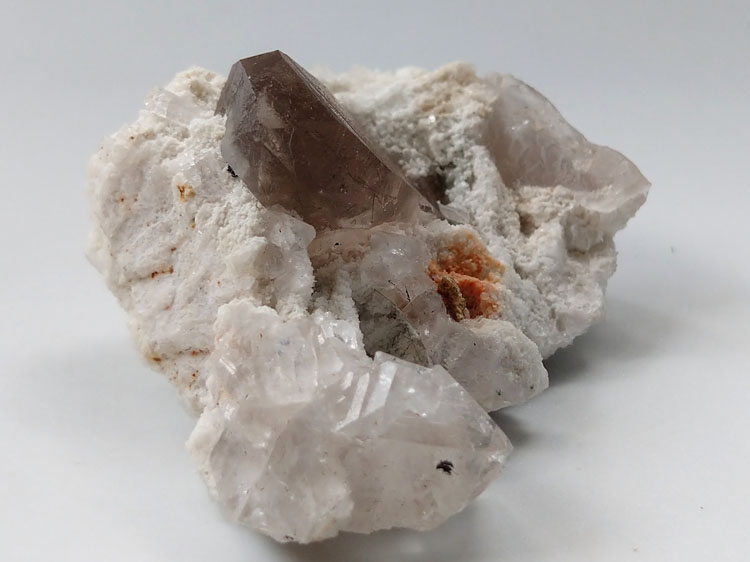 托帕石(黄玉)和茶色水晶茶晶烟晶共生矿物标本晶体宝石原石原矿石