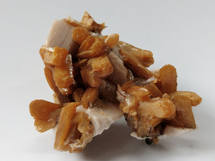 Stilbite,Feldspar Mineral Specimens Mineral Crystals Gem Materials,Stilbite,Feldspar