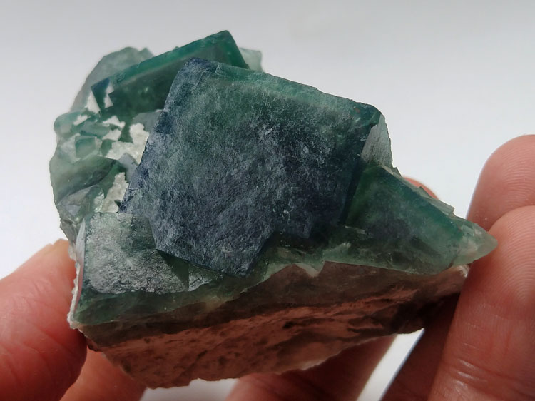 Strong fluorescence Fluorite Dark green Mineral Specimens Mineral Crystals Gem Materials,Fluorite
