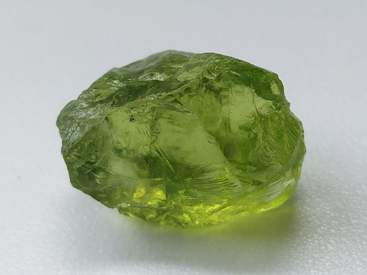 50g Forsterite Olivine Raw stone of gem facet Mineral Specimens Mineral Crystals Gem Materials,Forsterite
