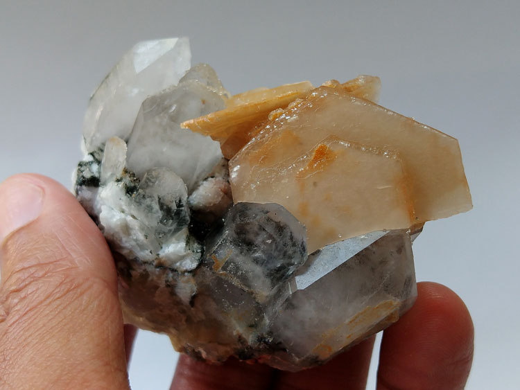 Calcite,Stilbite Mineral Specimens Mineral Crystals Gem Materials,Calcite,Stilbite