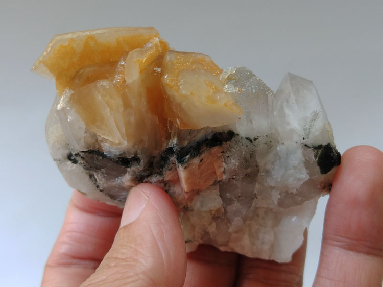 Calcite,Stilbite Mineral Specimens Mineral Crystals Gem Materials,Calcite,Stilbite