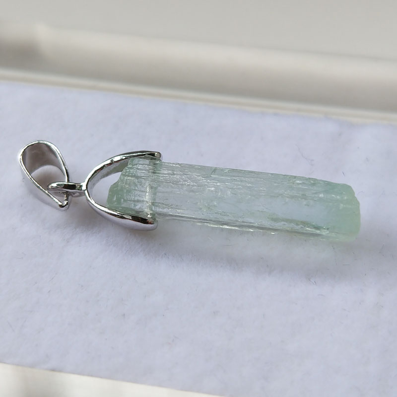 Aquamarine Beryl Pendant Necklace Mineral Specimen Crystal Gem,Aquamarine