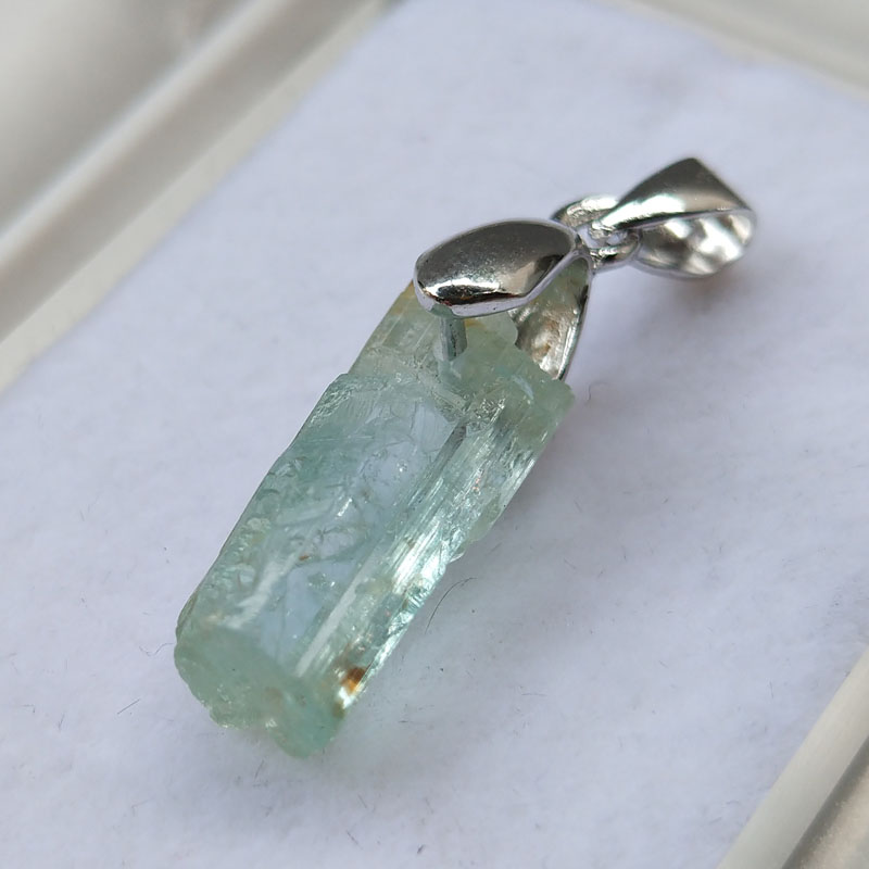 Aquamarine Beryl Pendant Necklace Mineral Specimen Crystal Gem,Aquamarine