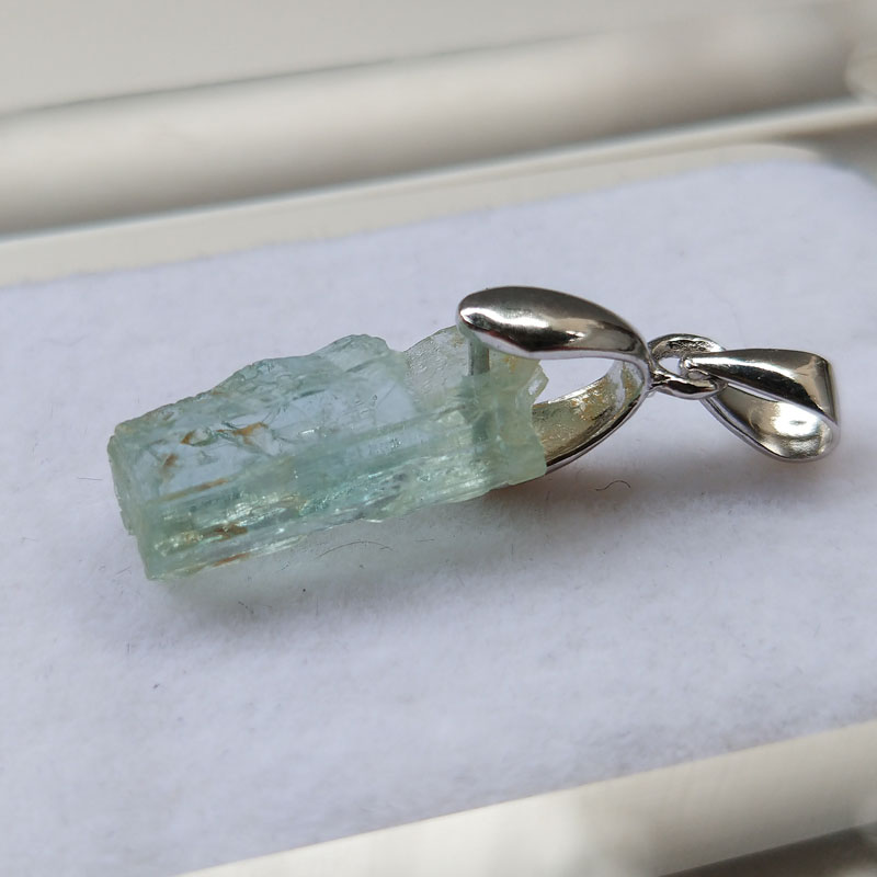 Aquamarine Beryl Pendant Necklace Mineral Specimen Crystal Gem,Aquamarine