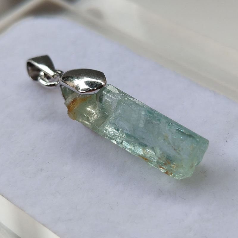 Aquamarine Beryl Pendant Necklace Mineral Specimen Crystal Gem,Aquamarine