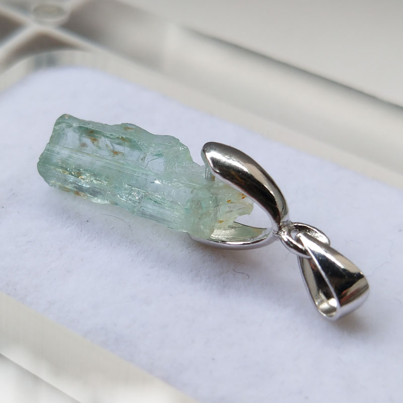 Aquamarine Beryl Pendant Necklace Mineral Specimen Crystal Gem,Aquamarine