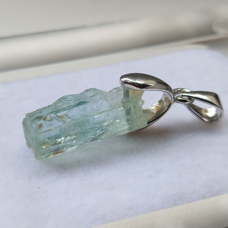 Aquamarine Beryl Pendant Necklace Mineral Specimen Crystal Gem,Aquamarine