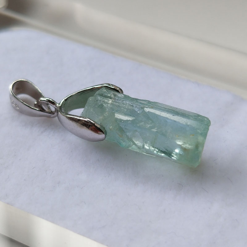 Aquamarine Beryl Pendant Necklace Mineral Specimen Crystal Gem,Aquamarine